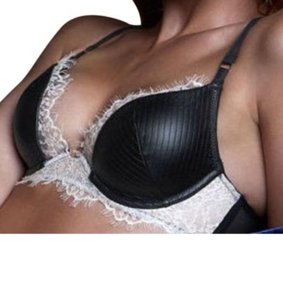 Nothing - Picture 2 of 16